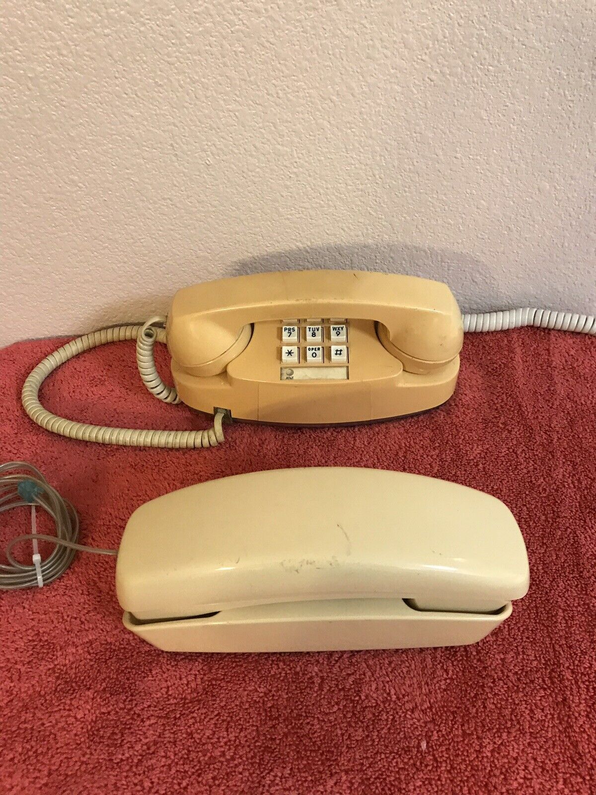 AT&T Western Electric Push Button Technology Inc Vintage Beige Lot Of 2 Cord