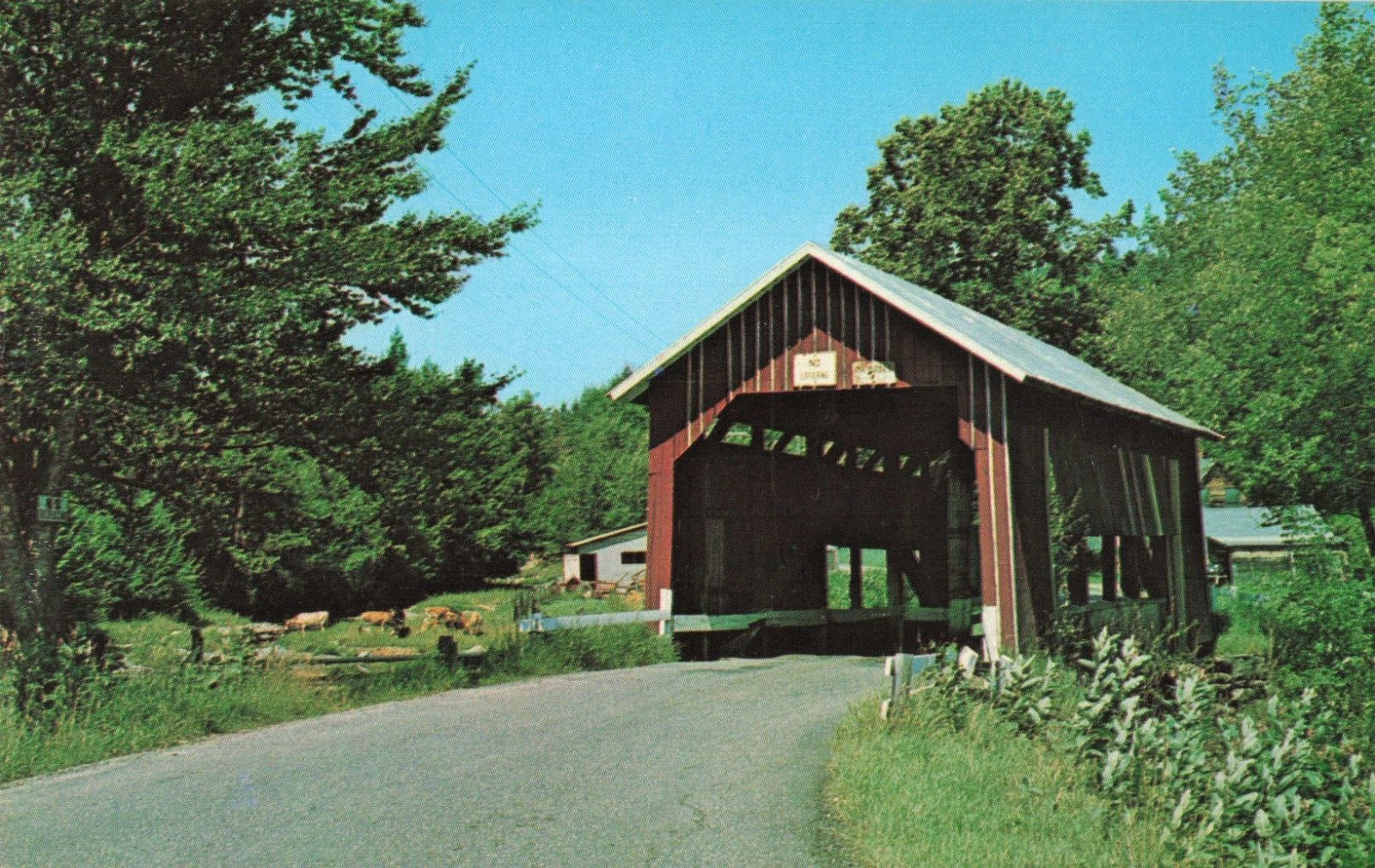 Northfield Falls VT Vermont, Old Covered Bridge, Vintage Postcard