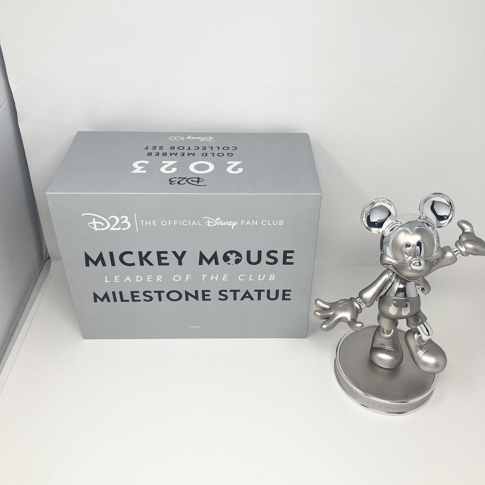 Disney Milestone Statue D23 Mickey Mouse Leader Of The Club Disney 100 Figure