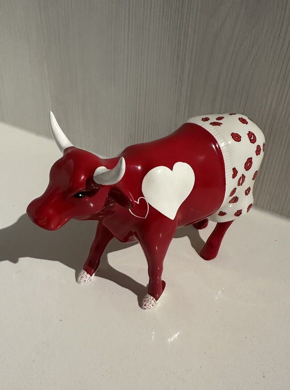2000 Westland Cow Parade Moocho Amor Heart Lips Porcelain Cow Figurine Retired
