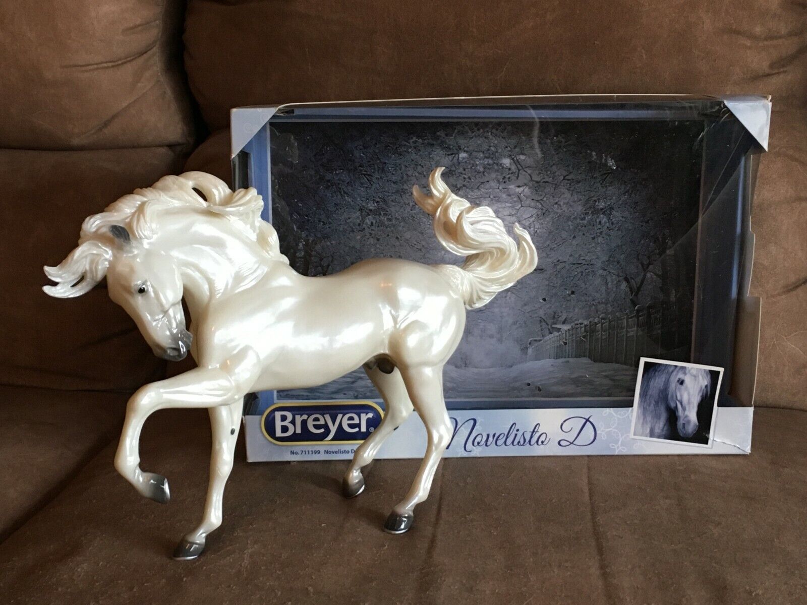 Breyer Novelisto D  (ONLY 750 Made)  Comes with Original Box - BreyerFest 2014 