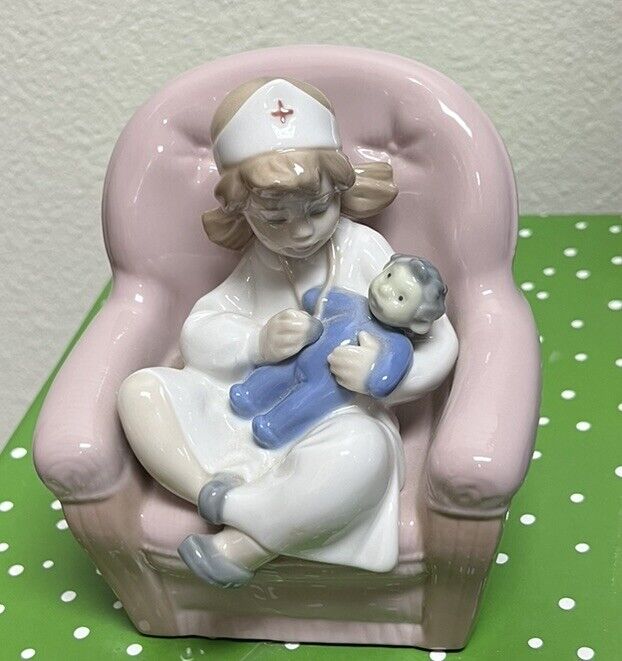 LLADRO NAO 1055 Playing Nurse Retired Mint Condition No Box L@@K