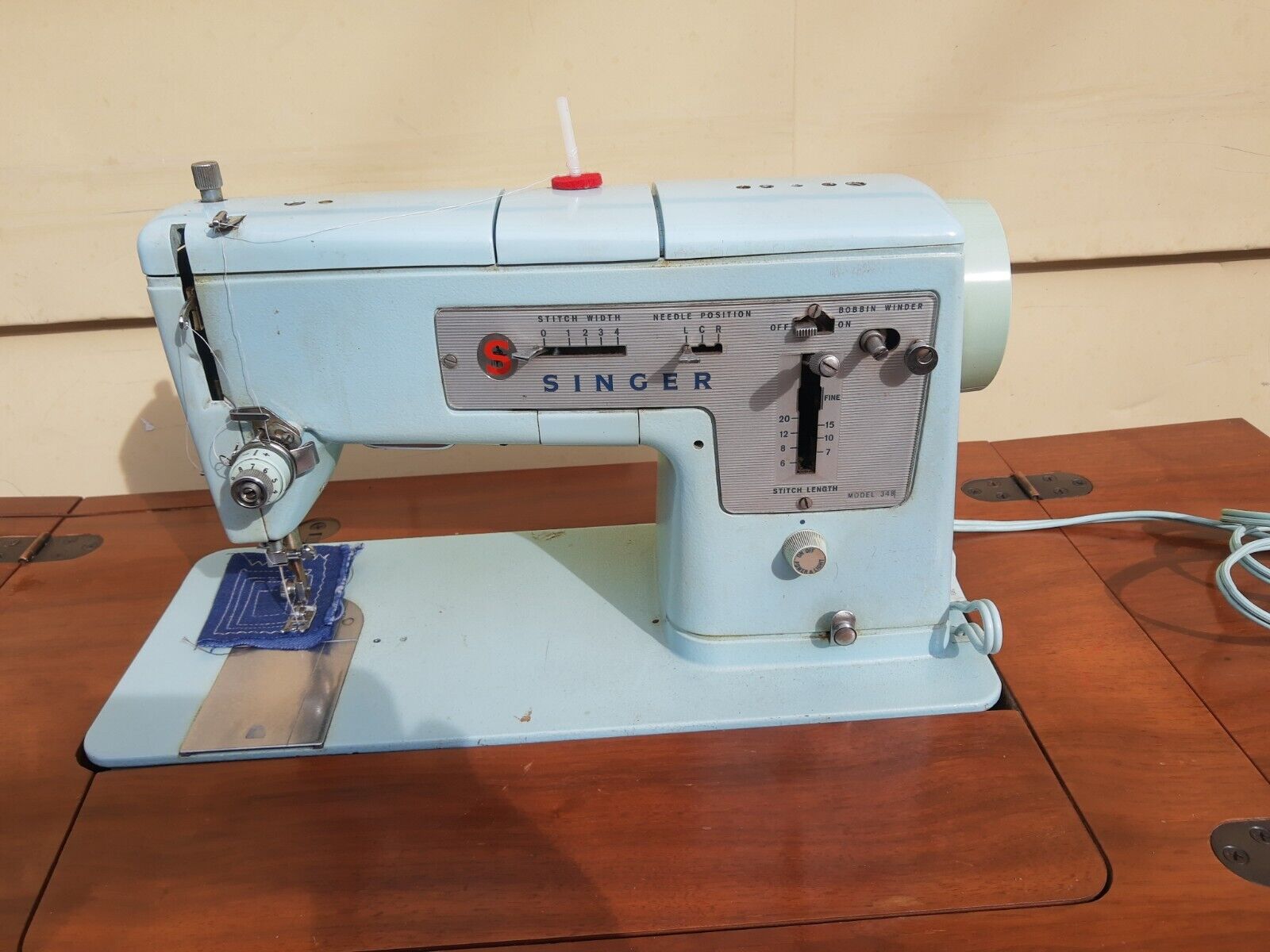 Vintage Singer 248  Sewing Machine With Instructions, Cleaned & Oiled, Working.