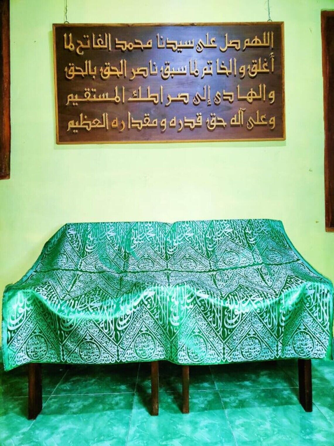 certified kiswa cloth of prophet Mohammad chamber/100cm×120cm/arabic calligraphy