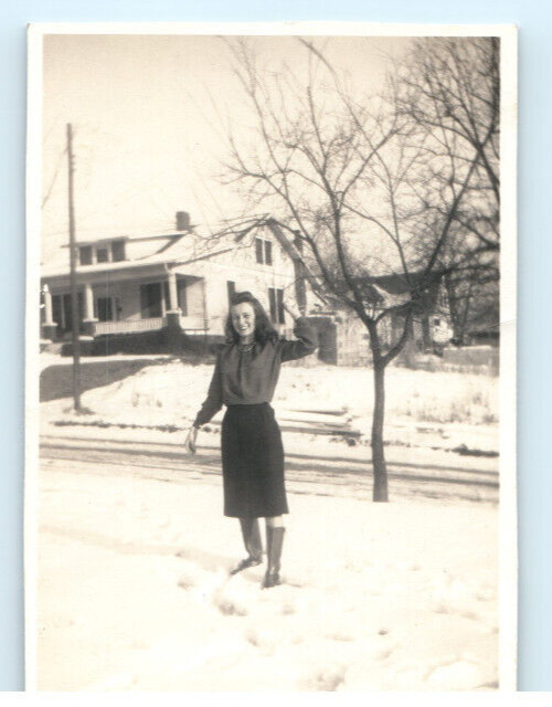 Vintage Photo 1948, Young Southern Woman Standing/Waving in Snow, 4.25x3.25