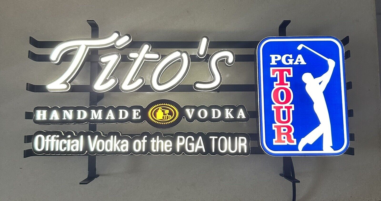 Tito’s Handmade Vodka Mini Led Sign Golf
