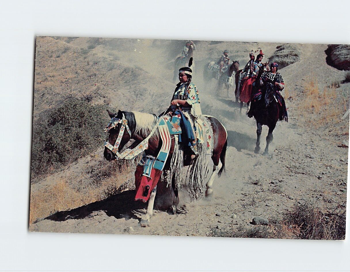 Postcard American Indians On The Trail