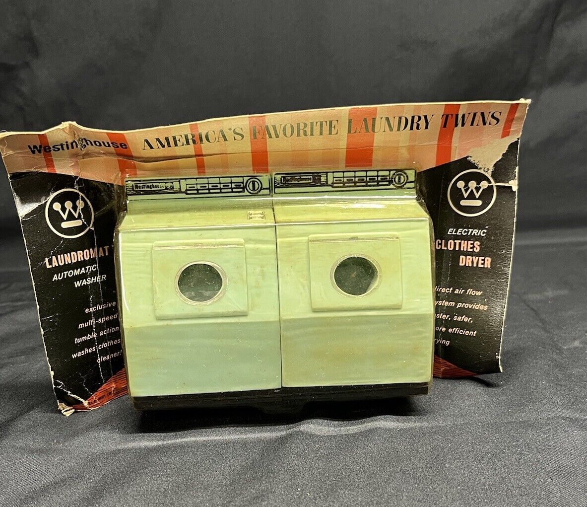 Vintage Westinghouse Green Plastic Salt And Pepper Shakers Washer And Dryer