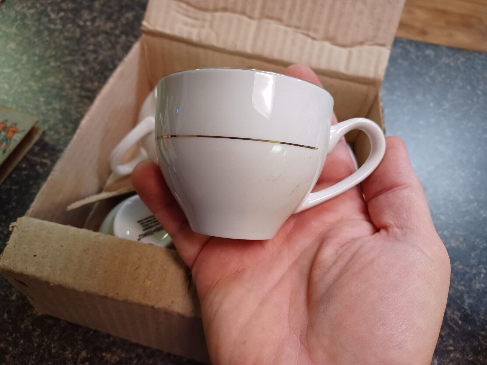 Linens-n-Things Fine Porcelain Coffee Mug Cups Lot 4 White Gold Rim In Box