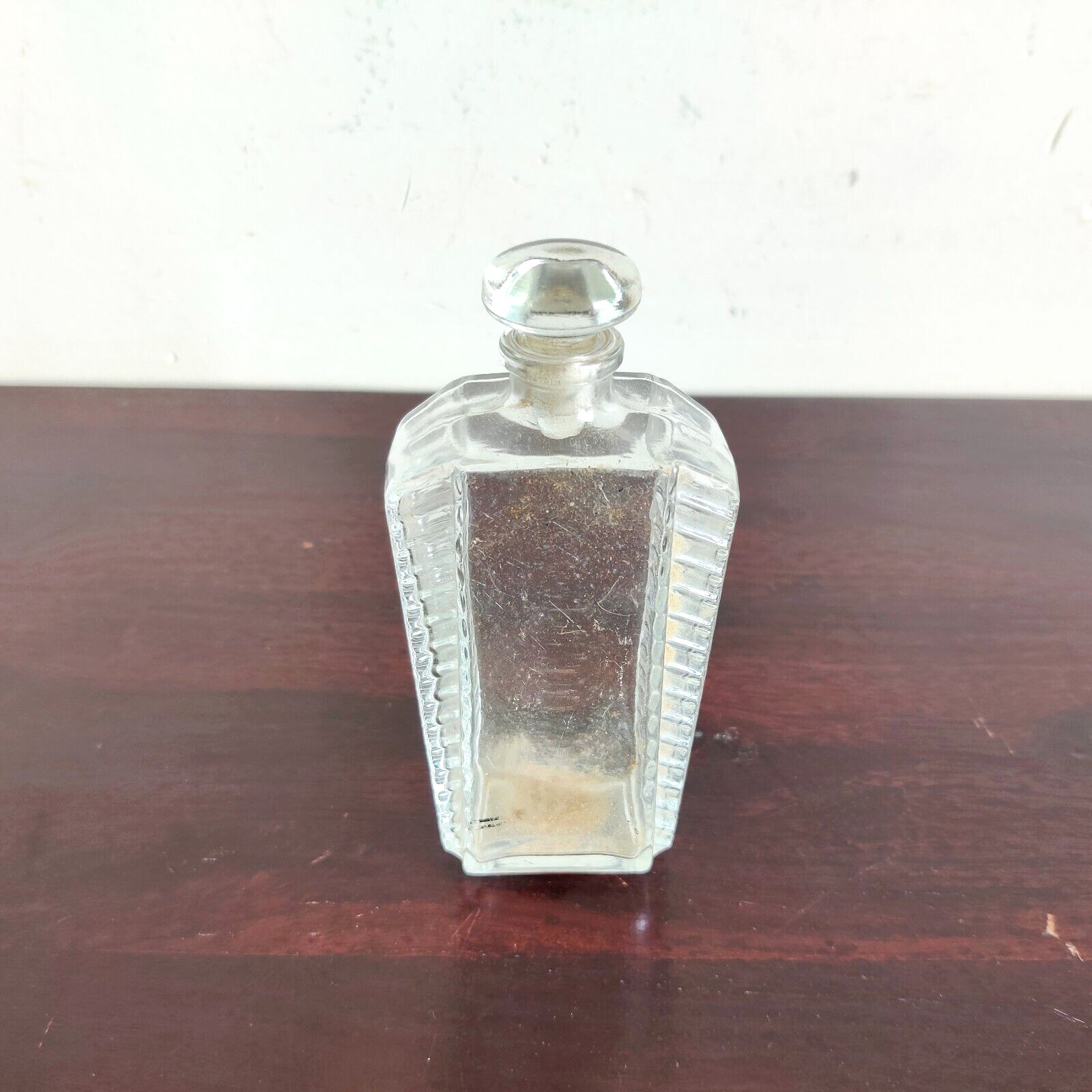1930s Vintage Perfume Clear Cut Glass Bottle Glass Cap Decorative G841