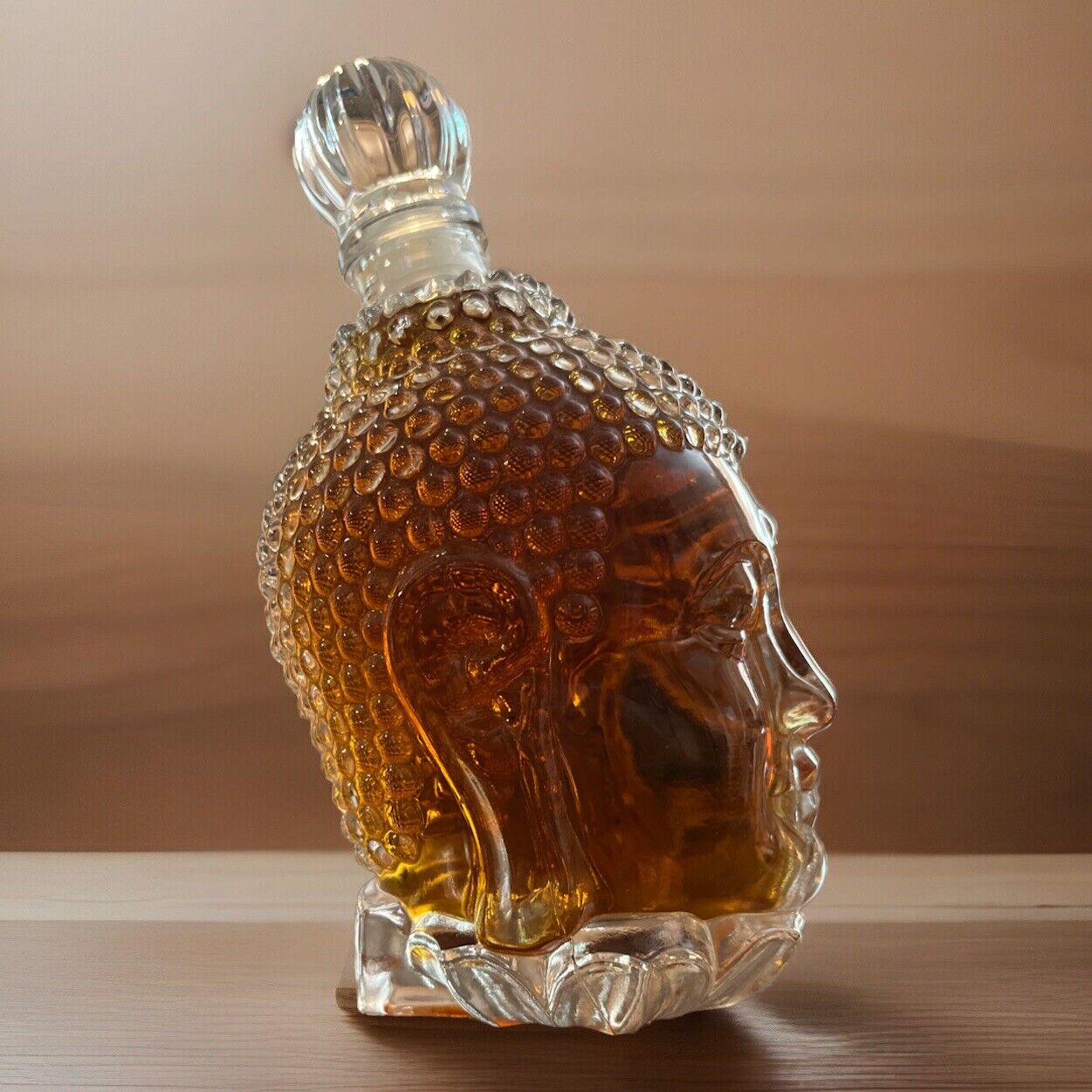 Glass Decanter with Airtight Stopper, Liquor Decanter with Unique Buddha Shaped 