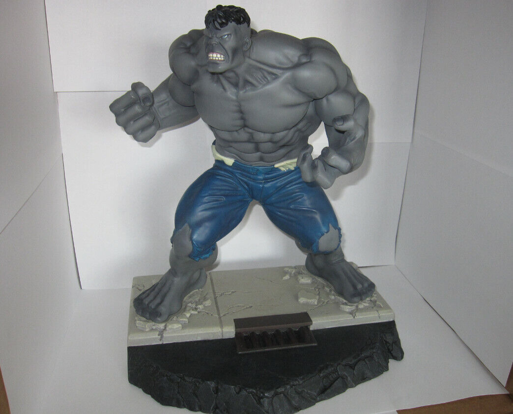 Hard Hero Marvel Exclusive Gray Hulk Statue, Brand New in Original Packing/Box 