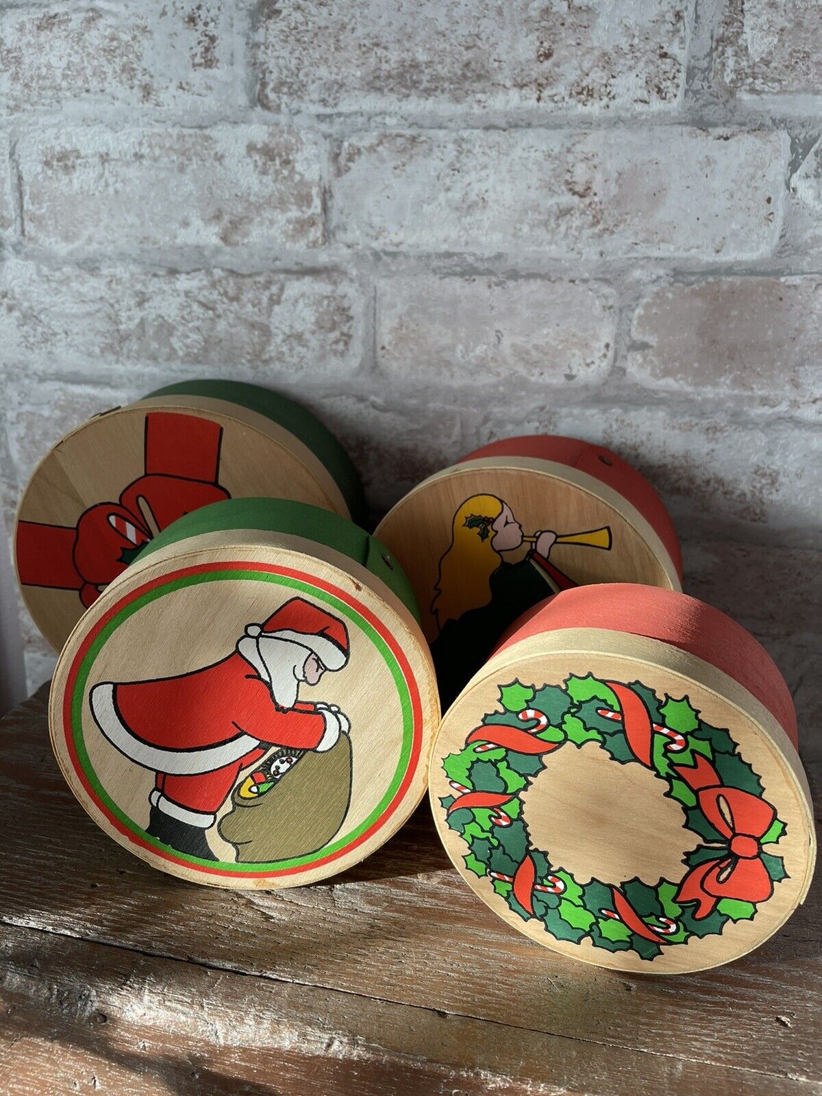 MIDWEST IMPORTERS 4 Nesting Boxes Wooden Round Christmas Painted 1981 Lynn Gates