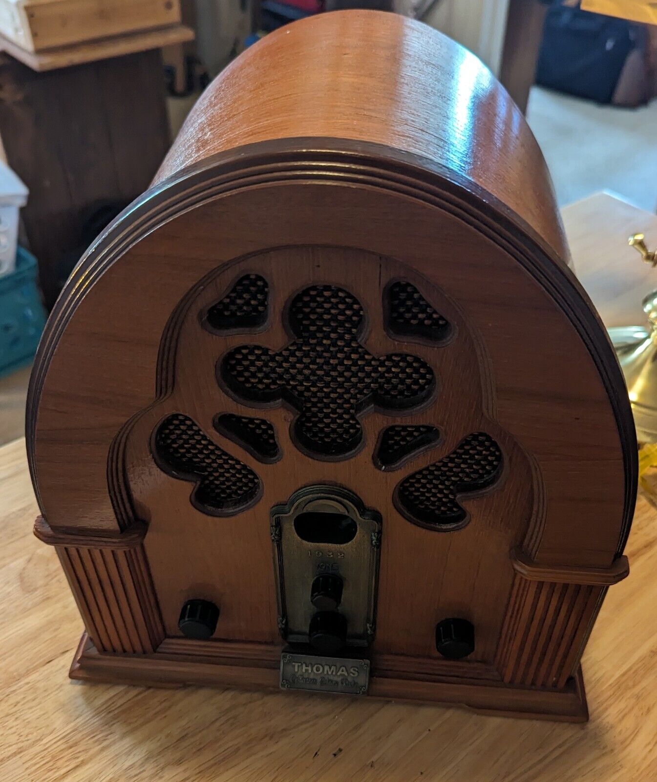 Thomas Collector\'s Edition Radio Model 217 (See Description)