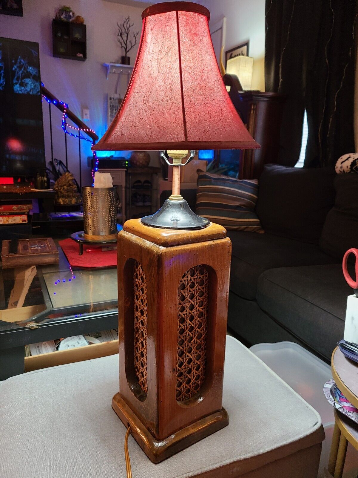 Vintage Wooden Table Lamp W/Wicker Decor 29\