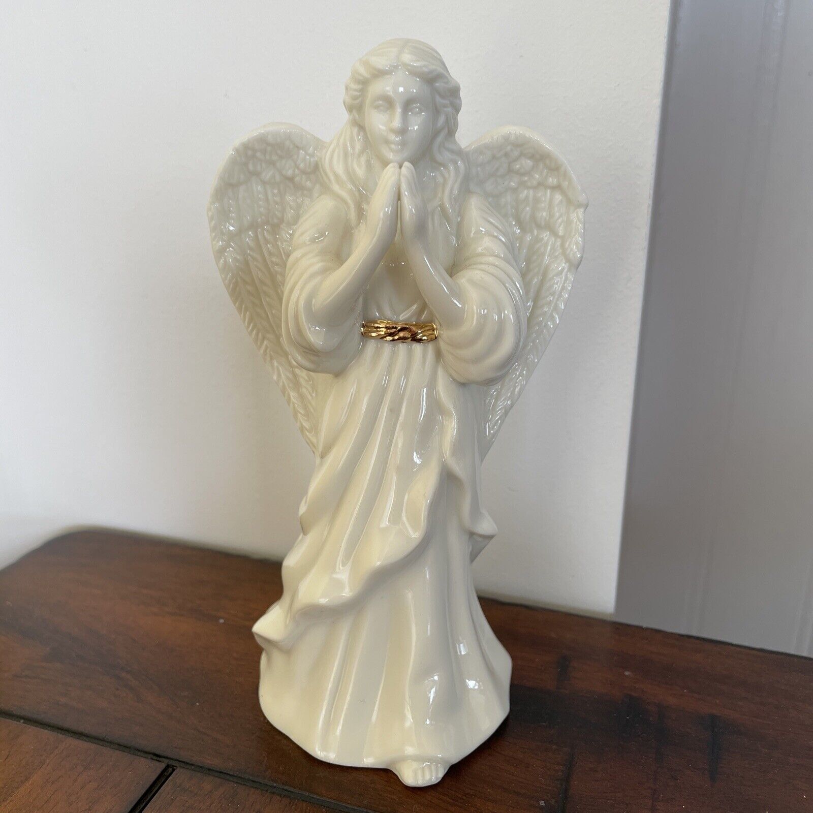 Lenox Praying Angel Christmas Gold Trim 6 in Christmas Holiday Religion
