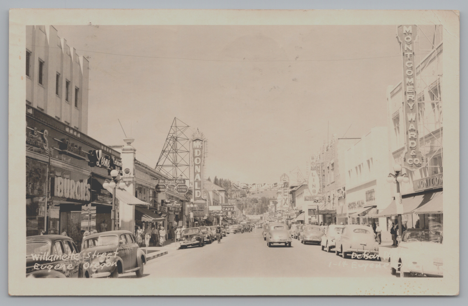 Postcard, RPPC, Willamette St, Eugene, Oregon, Shops, Cafe, Cars, People c1950
