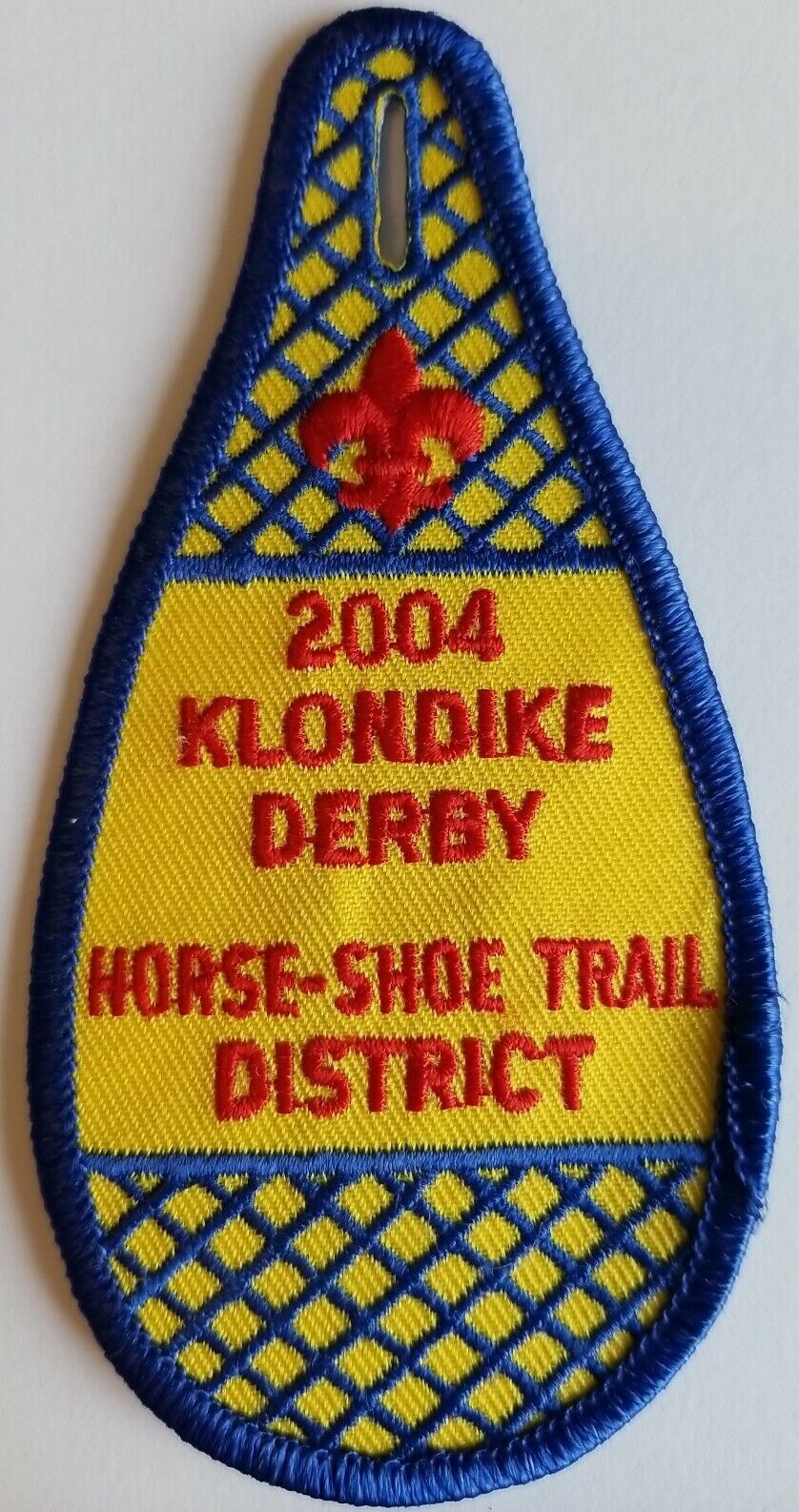 BSA Patch 2004 Klondike Derby Horse Shoe Trail District Scout Button Snowshoe
