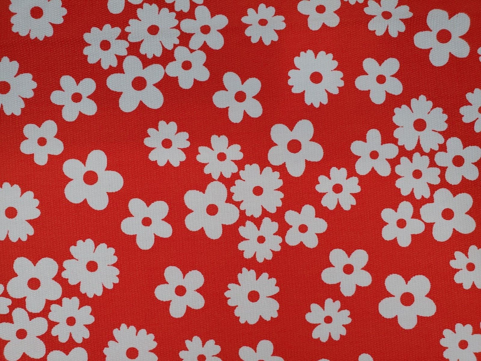 Vintage 60s 70s Flower Power Fabric Red Floral Daisy 106 x 44