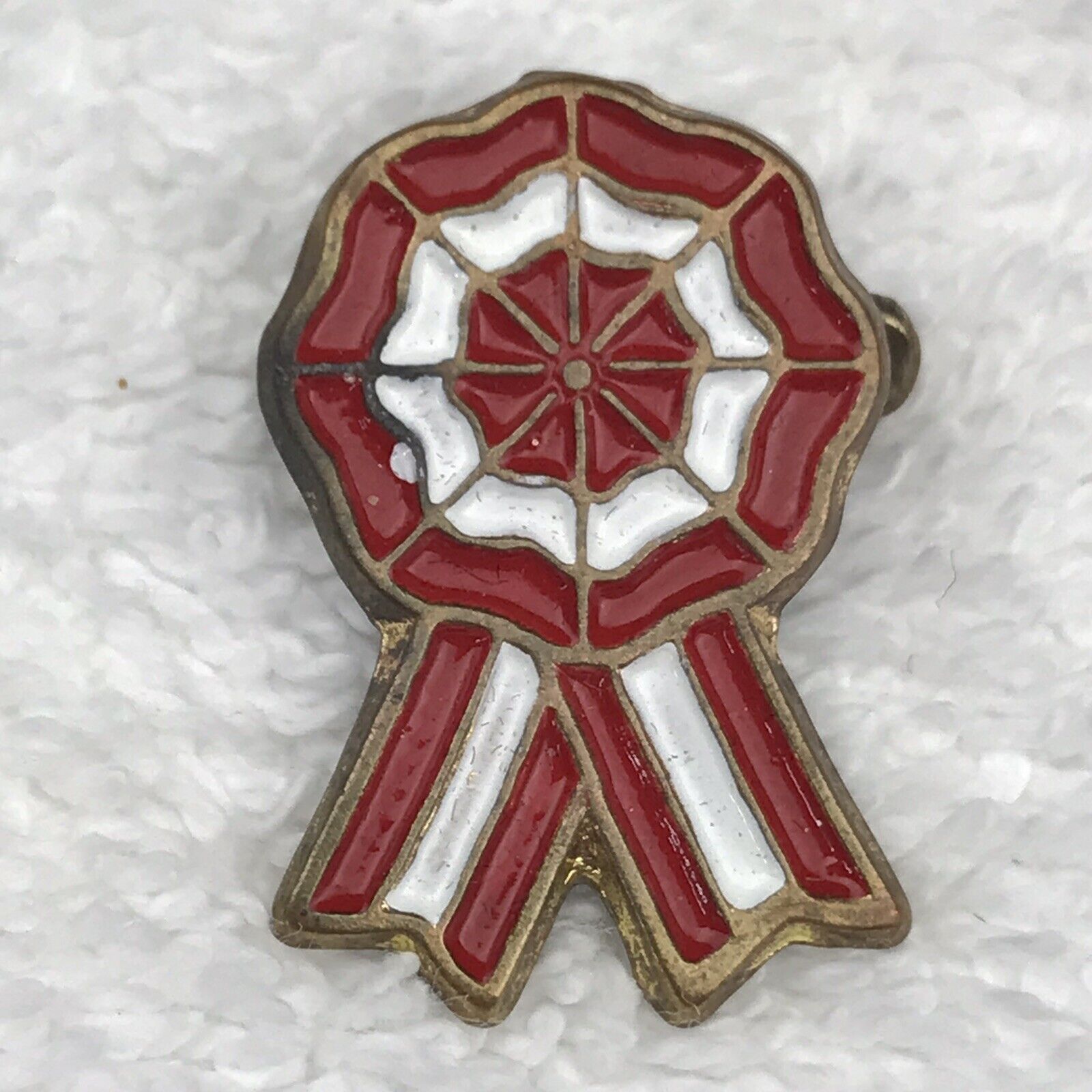 Red White Ribbon Vintage Metal Enamel Pin