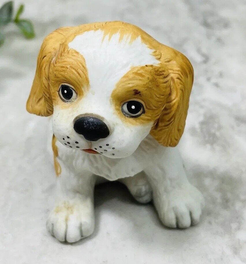 Vintage Homco Cocker Spaniel Puppy Figurine Porcelain Sitting Tan White Dog