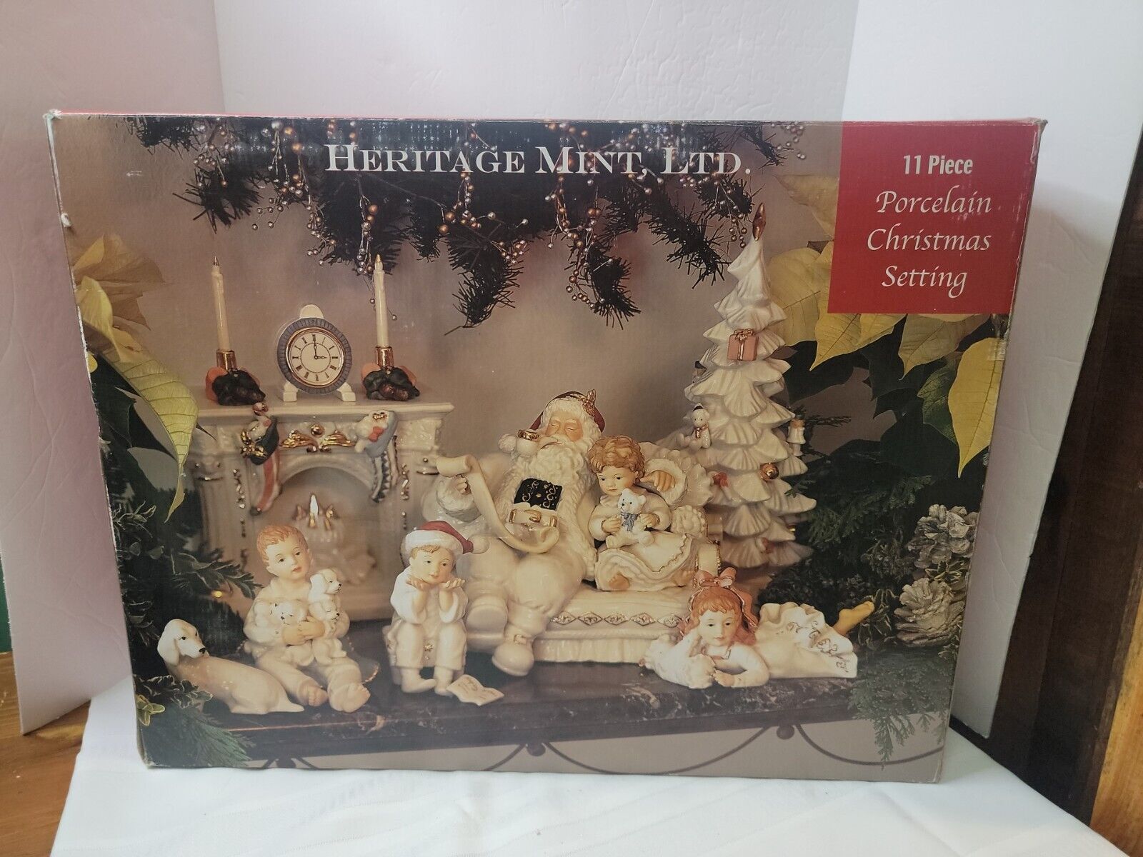 Heritage Mint, LTD 11-piece White porcelain Christmas Setting Set Pristine 2003