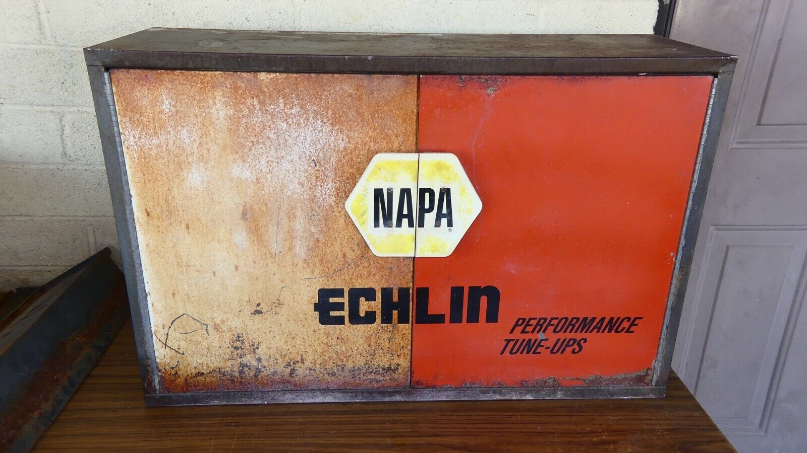 Vintage Napa Echlin Metal Garage Office Storage Cabinet Plastic Handles