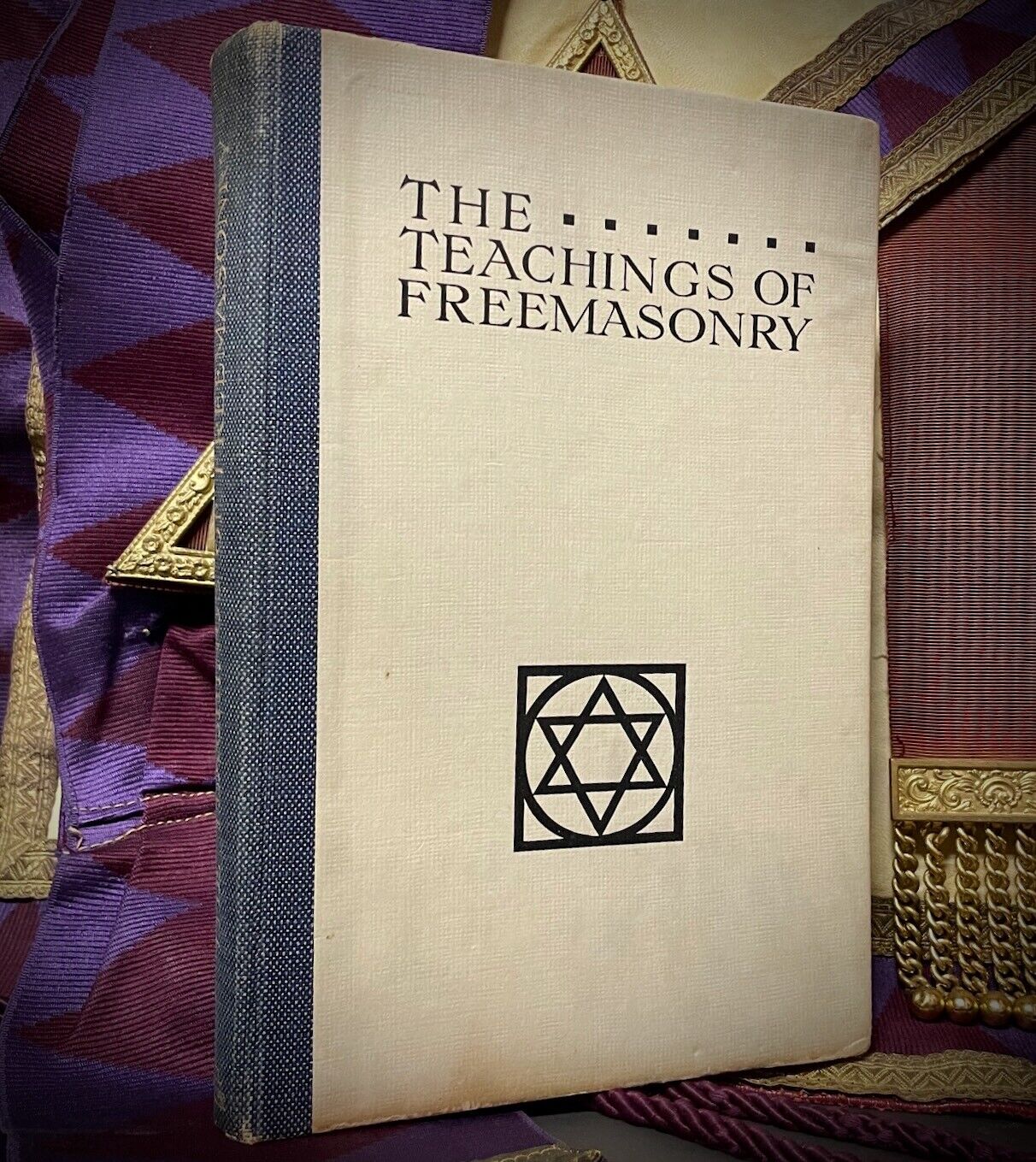 ESSEX MASTER: THE TEACHINGS OF FREEMASONRY * ULTRA RARE 1928 1ST EDITION MASONIC