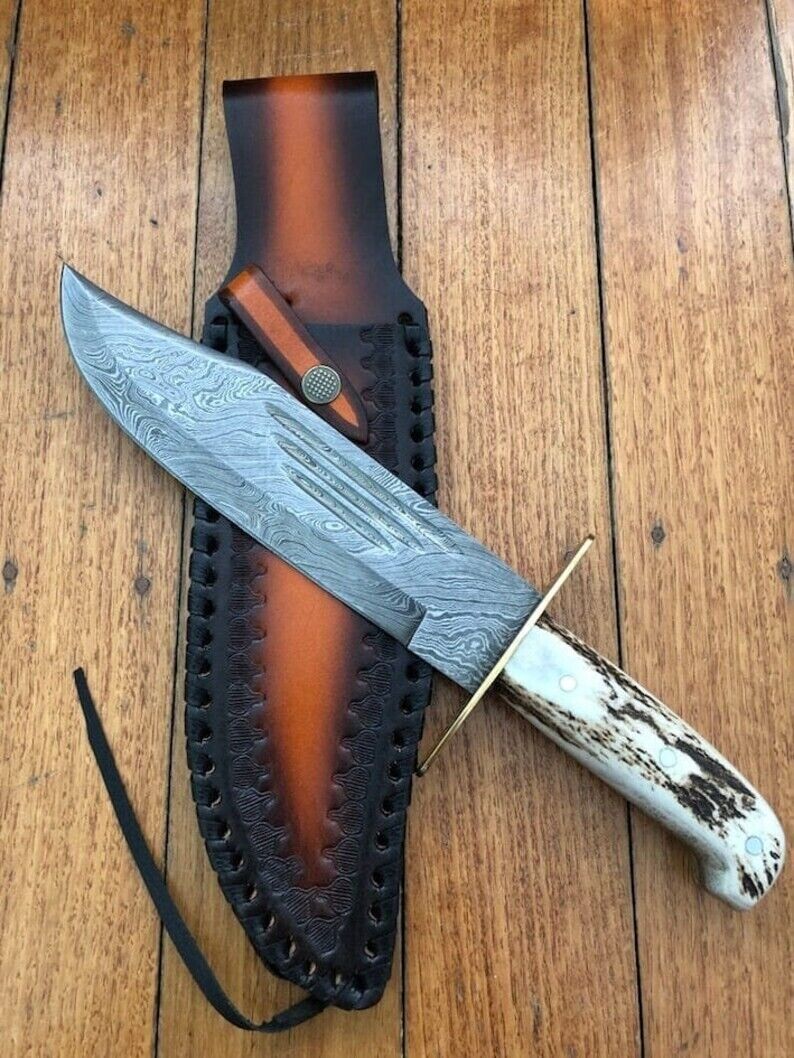 Handmade Deluxe Dundee Hand Forged Damascus Steel Outdoor Hunting Bowie Knife