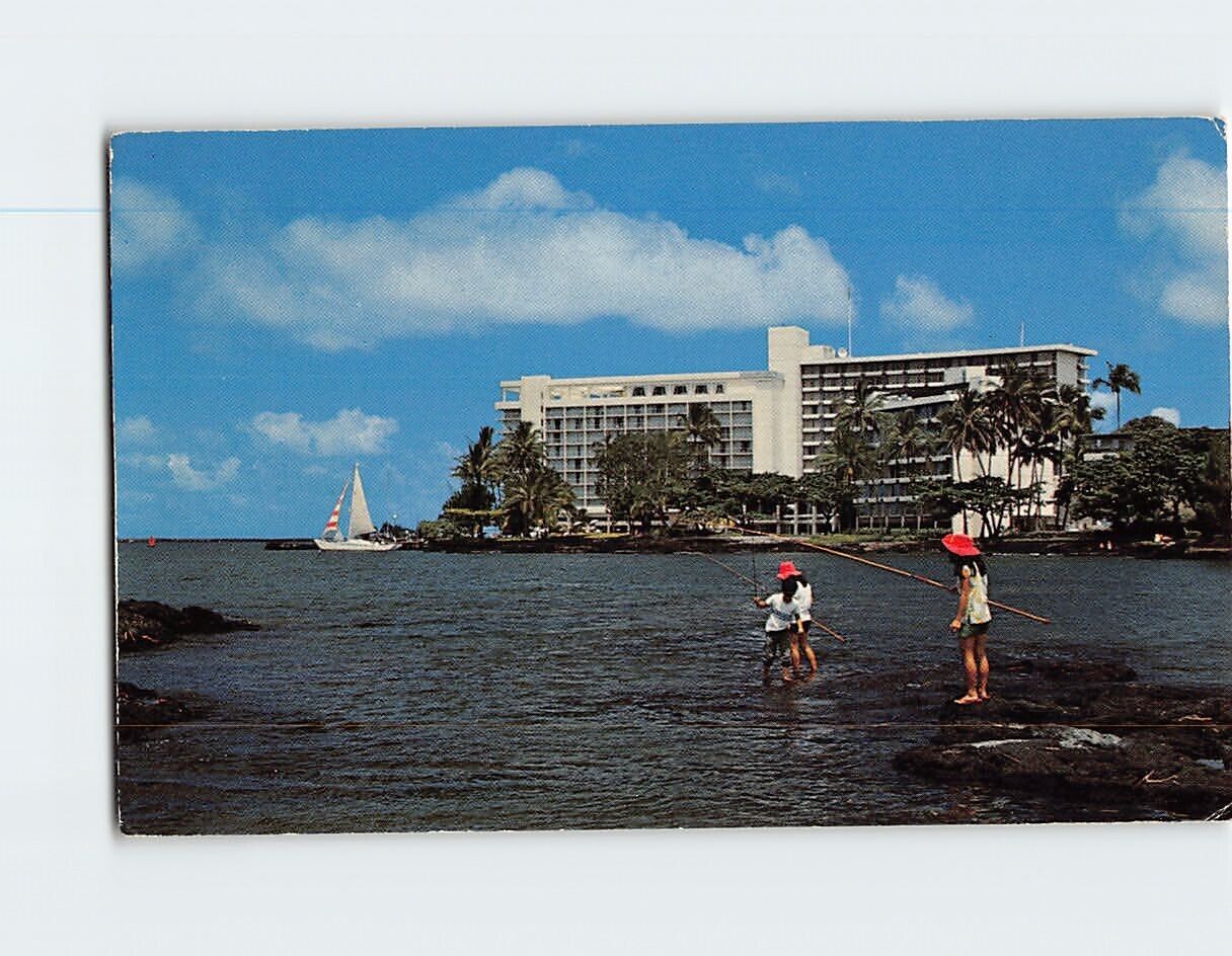 Postcard People Fishing Naniloa Surf Hawaii USA