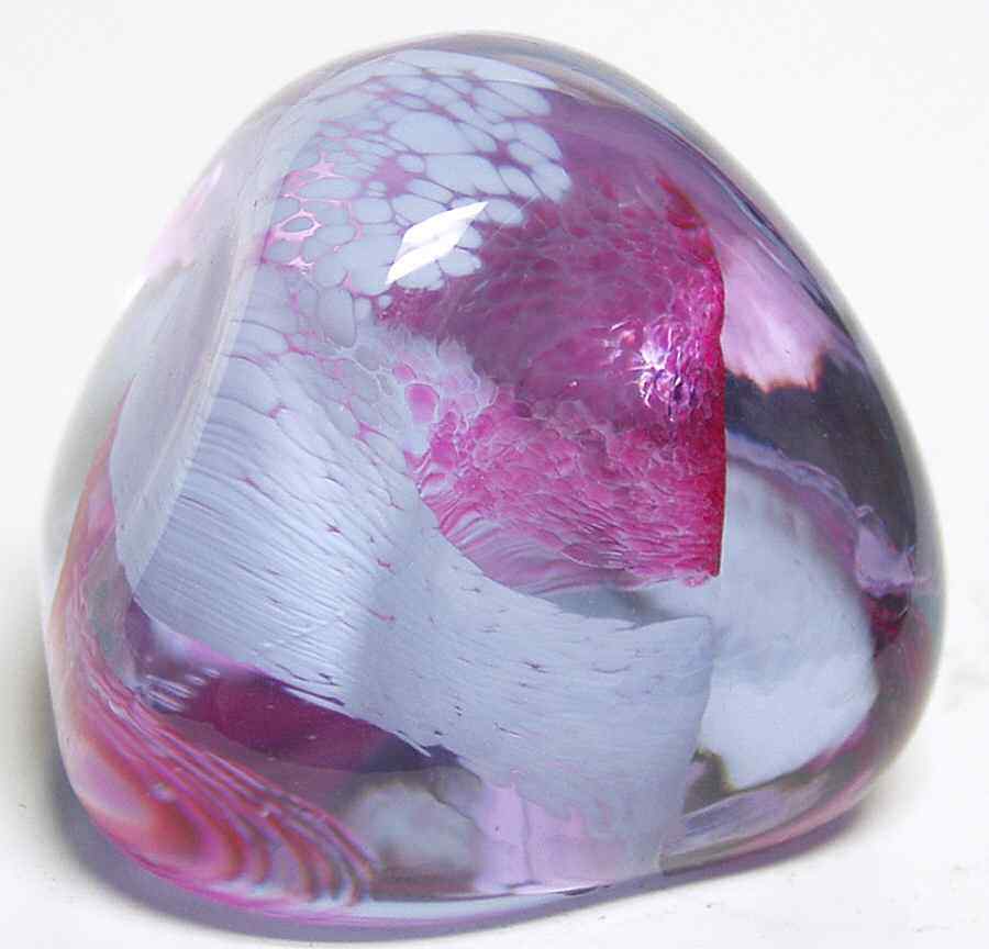 Caithness Caithness Paperweight Pebble-Ruby/White - Boxed 5799428