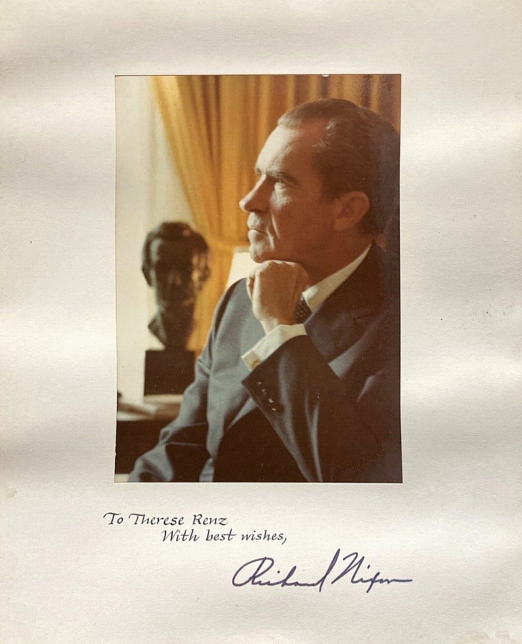 OFFICIAL WHITE HOUSE SERIAL NUMBERED DATED PRES. RICHARD NIXON AUTOGRAPHED PHOTO