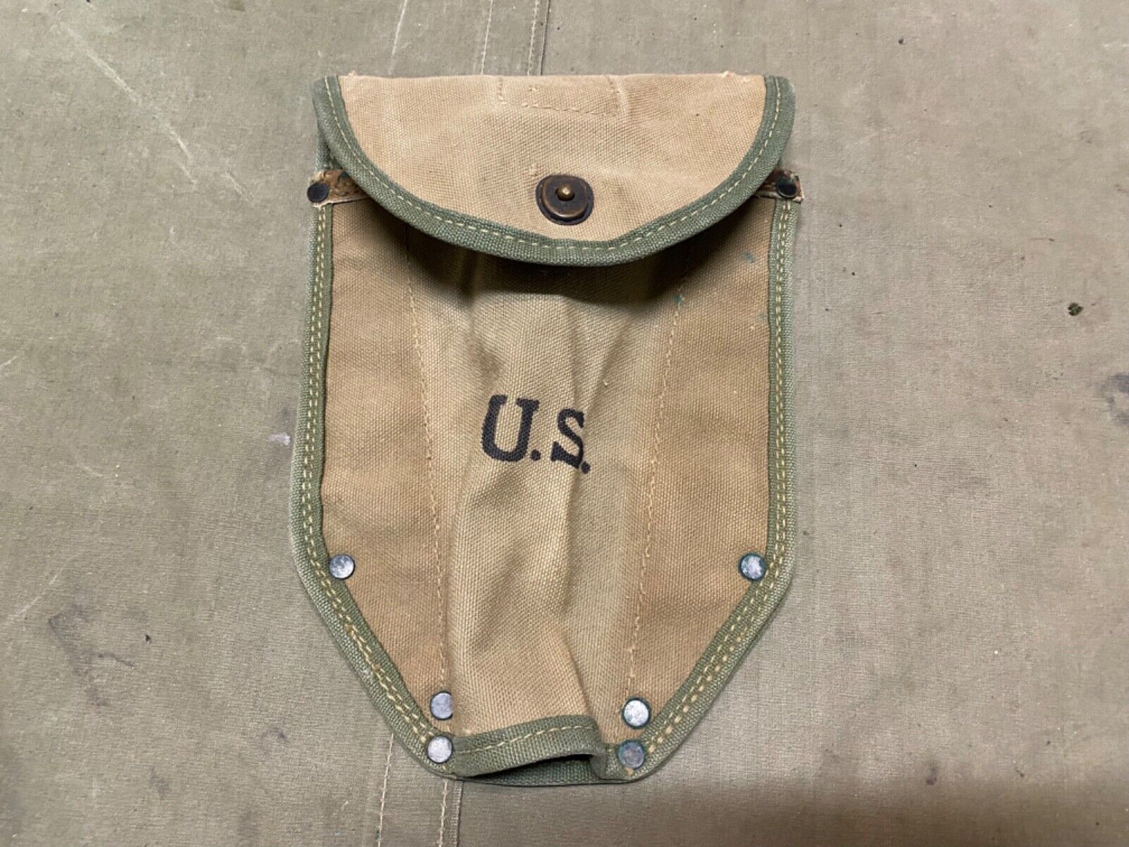 ORIGINAL WWII US ARMY INFANTRY M1943 SHOVEL CARRIER COVER-OD#3