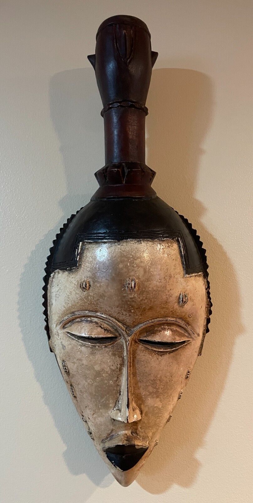 African Guno Cameroon Tribal Mask, 20.75“ X 7.5“, Hand Carved and Painted