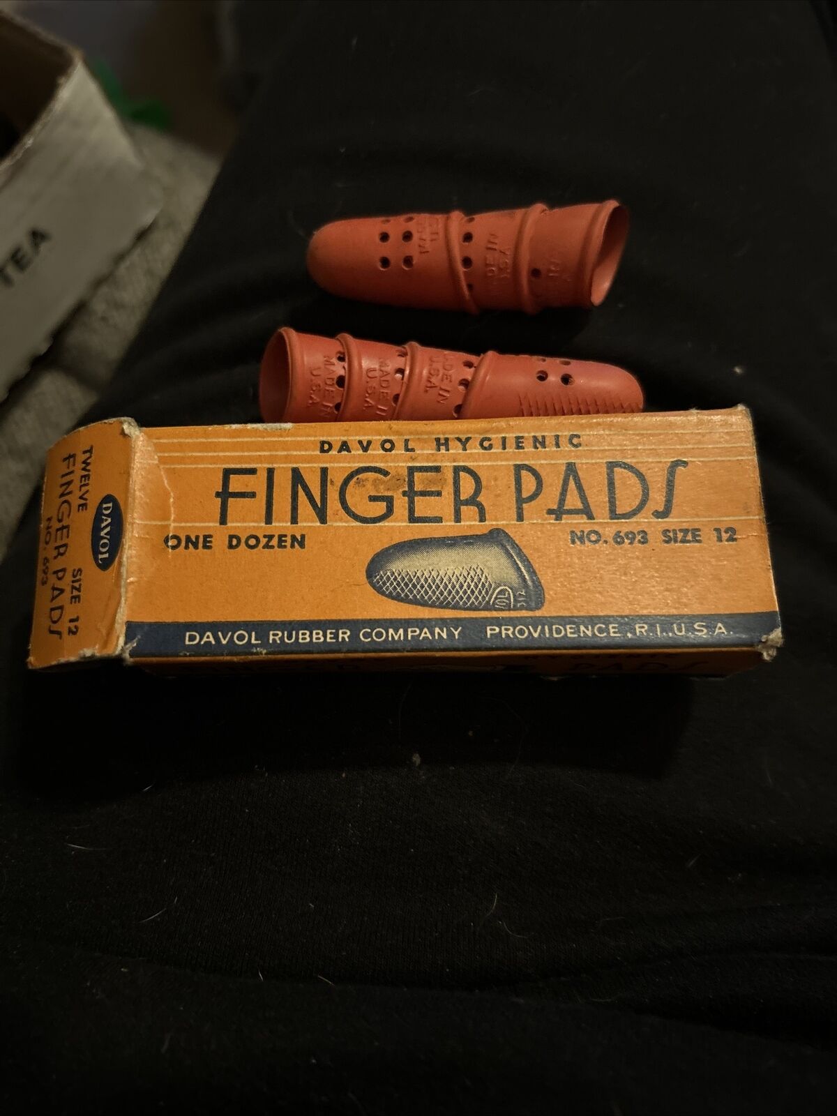 DAVOL Finger Pads Vintage Original Package 7 Pads Included No 693 Size 12