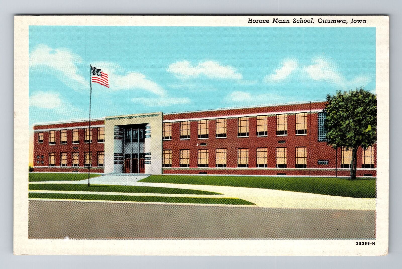 Ottumwa IA-Iowa, Horace Mann School, Antique, Vintage Souvenir Postcard