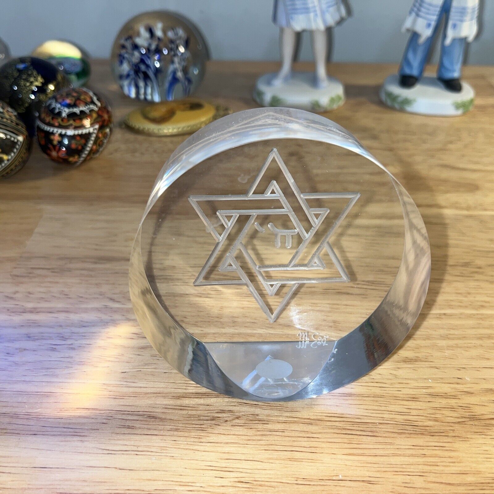 Vintage clear art reflection paper weight round Star of David