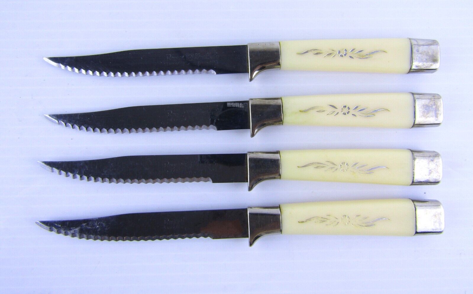 Regent Sheffield Desert Flower 4 Piece Cutlery Steak Knives Set Vintage 1960’s