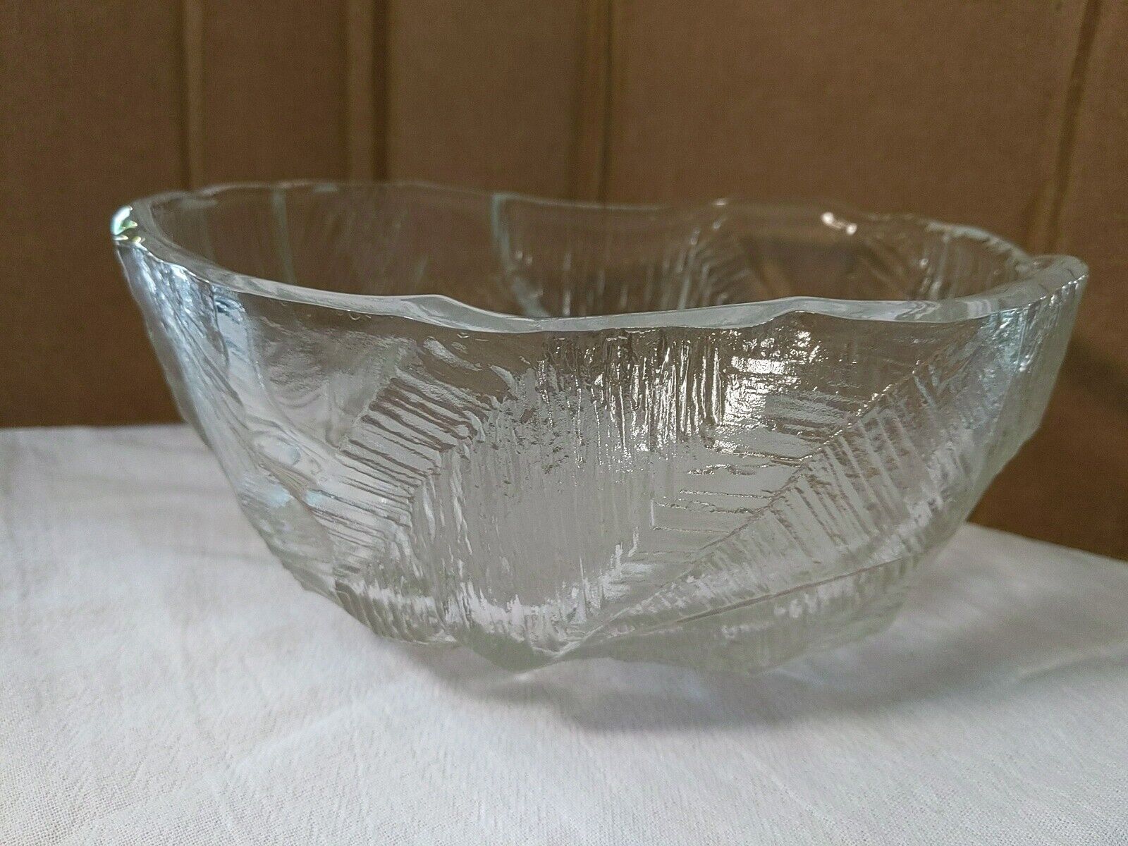 Hoya Japan Vintage Iceberg Glass Crystal Bowl Unique Shape 8.5
