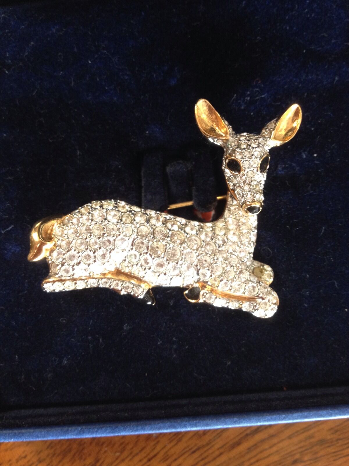 Swarovski Figural Rhinestone Crystal Deer Pr Doe Brooch Pin In Box NR (B)