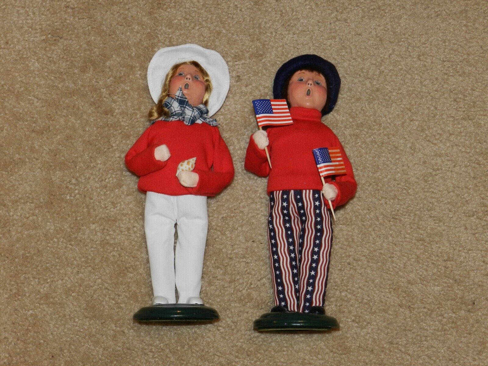 BYERS CHOICE AMERICAN PATRIOTIC BOY & GIRL SIGNED MINT COND.