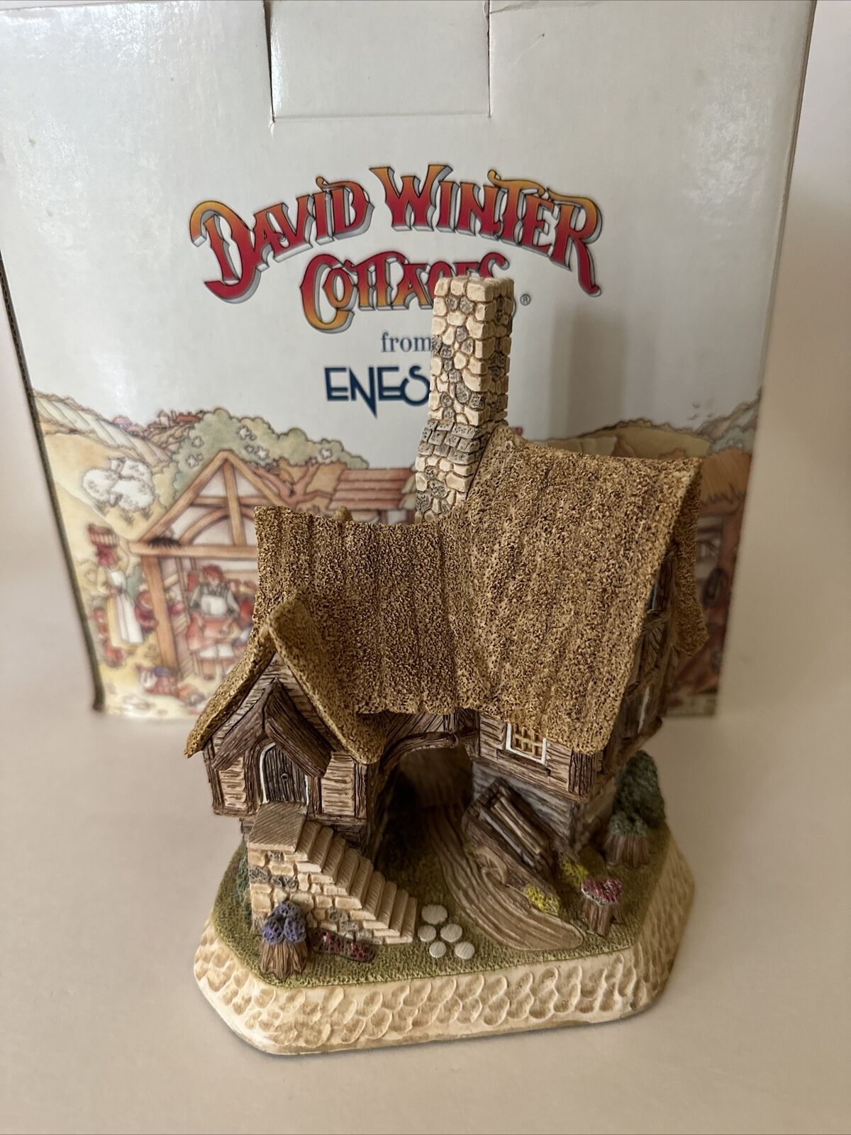 David Winter The Coppicer\'s Cottage  D1027 Member Only Cottage 1997 Enesco