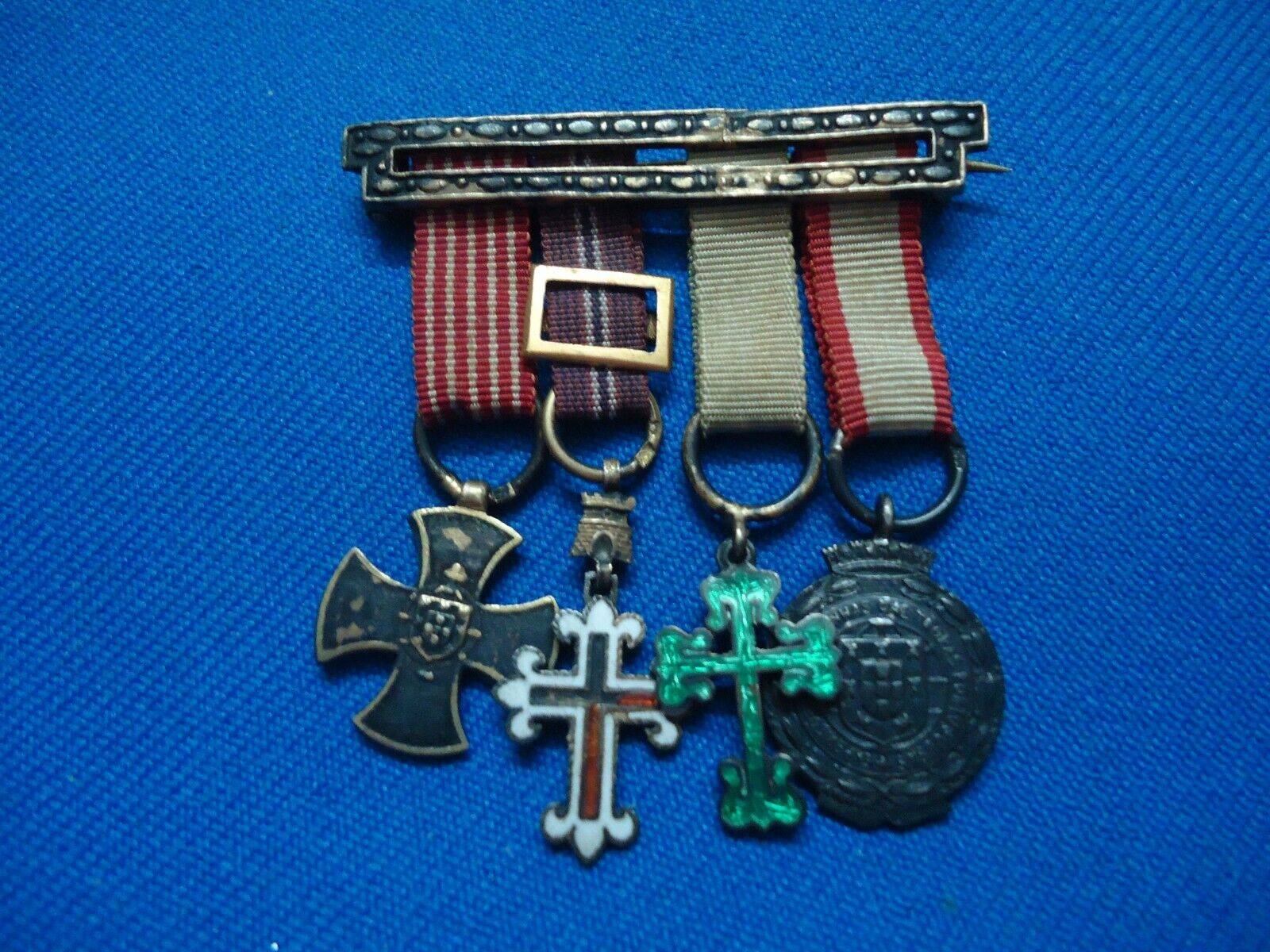PORTUGAL PORTUGUESE ARMY MILITARY AFRICA WAR 4 MINIATURE MEDALS IN SILVER