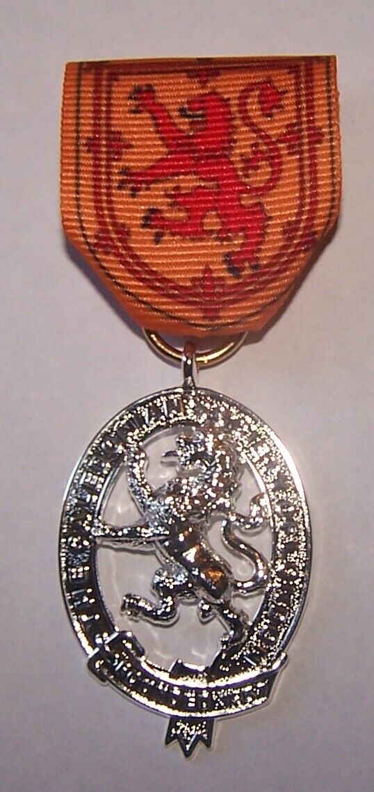 Deluxe Royal Scotland Scottish Medal Lion King Family Clan Arms Crest Seal Case