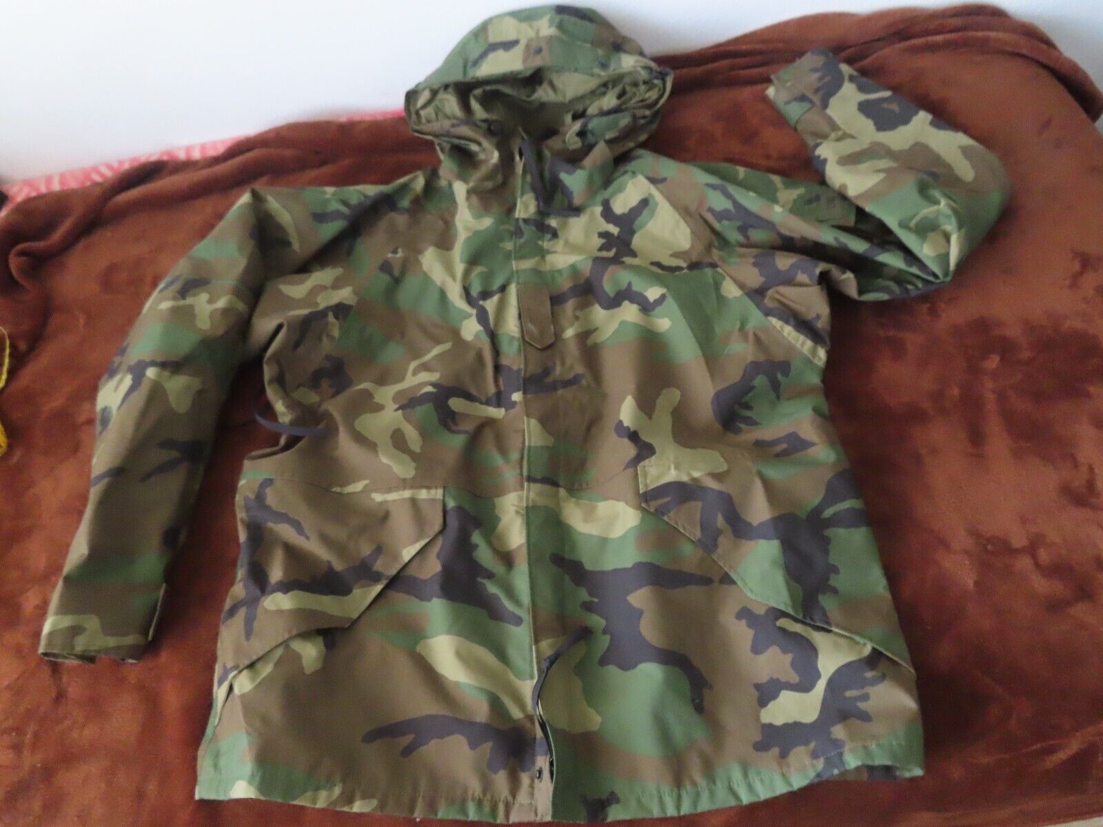 US Military Parka Cold Weather Camouflage Jacket MIL-P-44188C L/Regular issued