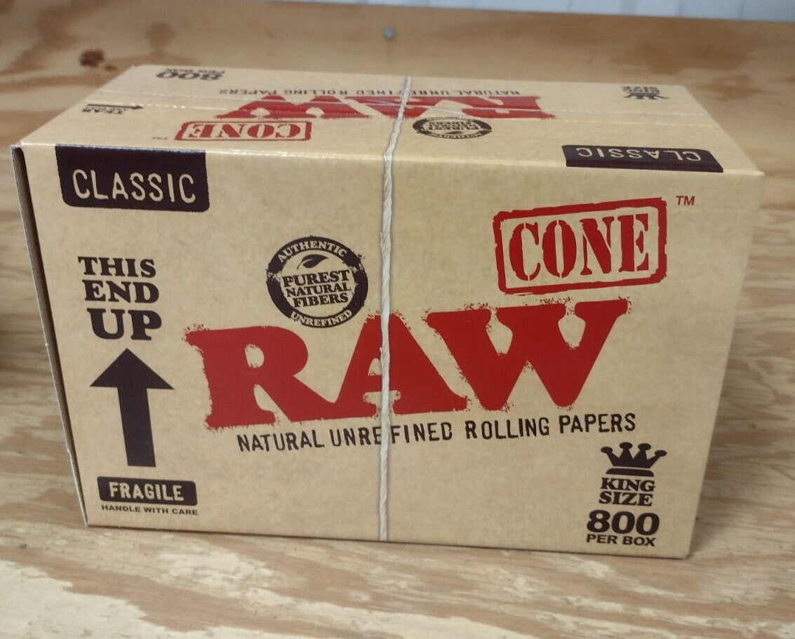 Raw Classic KING Rolling paper Cones 800 COUNT  - Bulk Buy