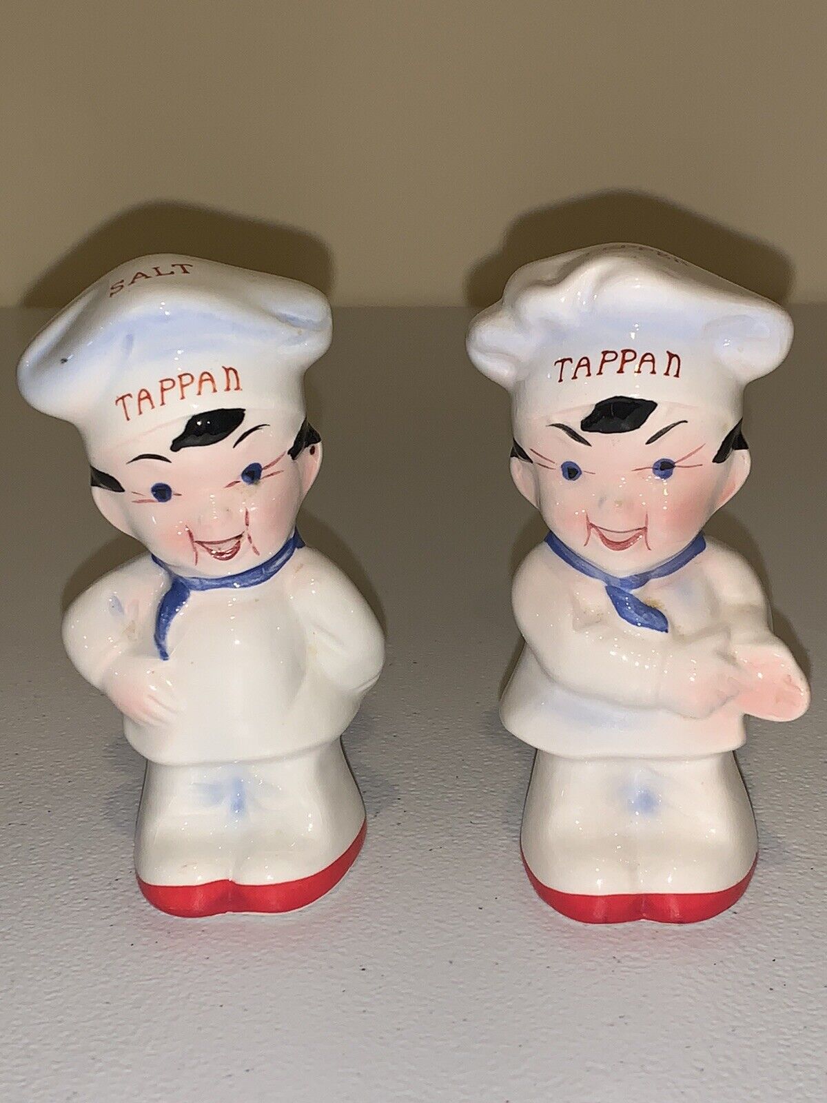 Vintage LITTLE CHEF MEN Tappan Stove Ceramic Salt & Pepper Shakers Japan 1950's