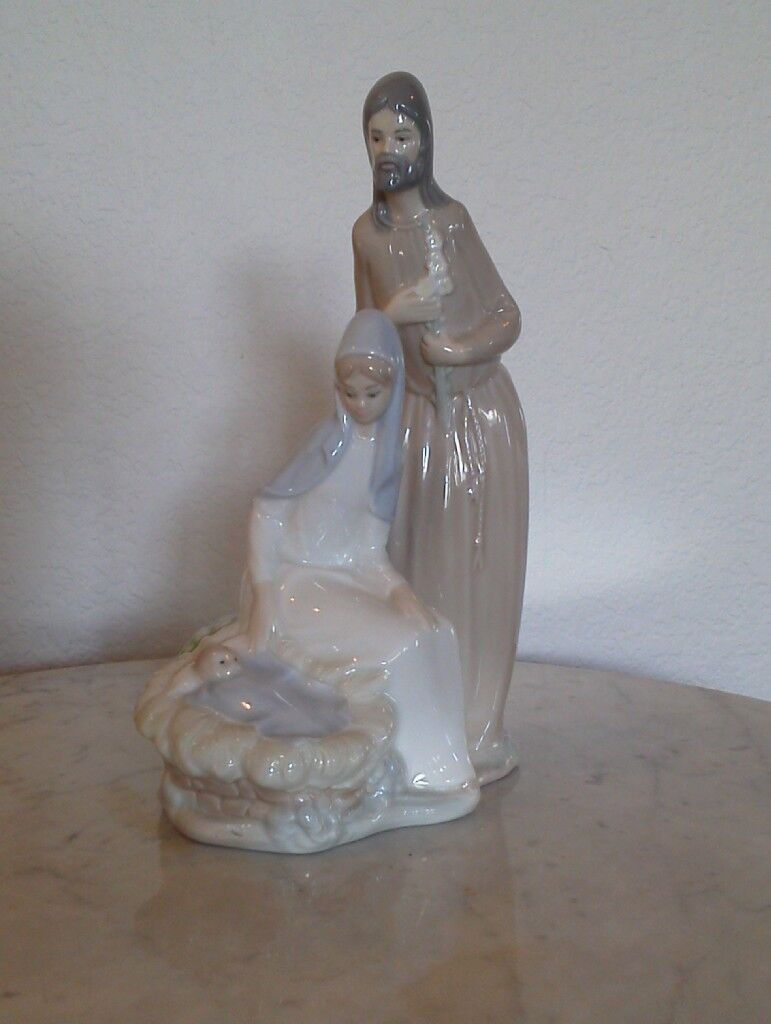 LLADRO Baby Jesus Mary and Joseph Sublime Collectible Figurine Handmade In Spain