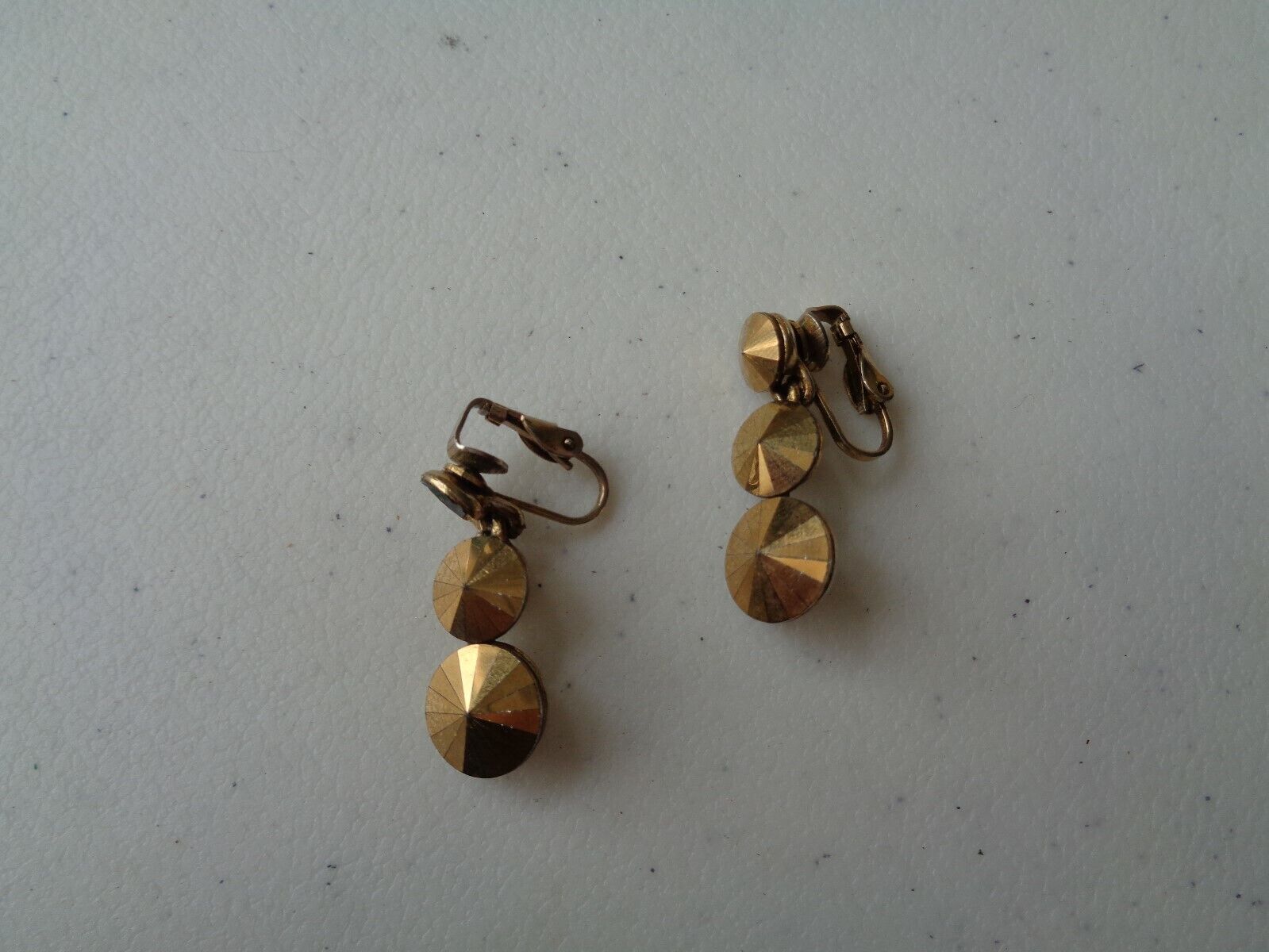 WEISS Signed Vintage Pair Dangling Clip Earrings (One Is Missing Tip Decor)  D8