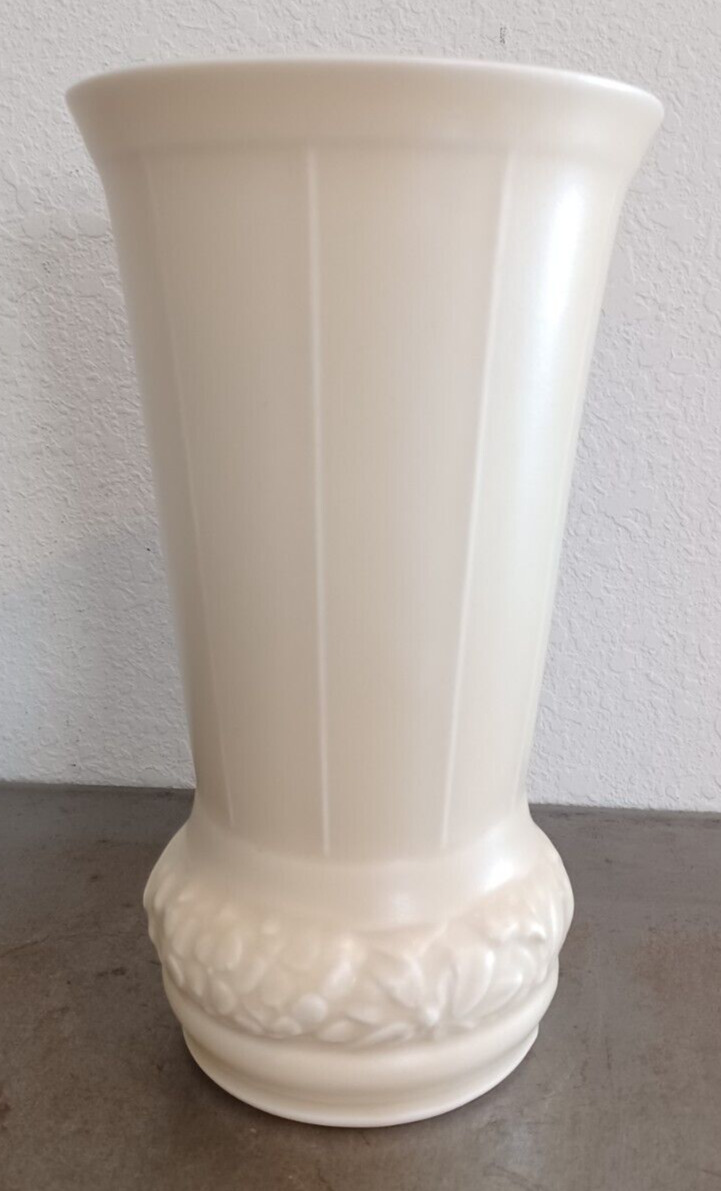 Rare Signed Klein Reid NYC Vase 9.5\